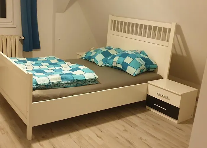 Zwei Etagen Im Gruenen برلين