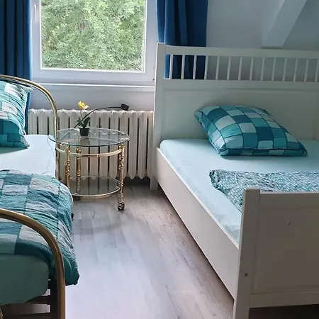 Zwei Etagen Im Grünen Apartment *